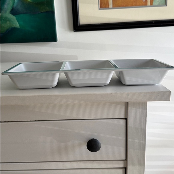 Flamingo Motif Melamine Three Section Serving Dish Craft Organizer - Picture 3 of 5